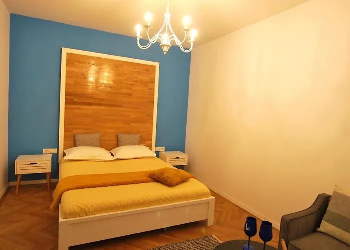 New In Berindey - Historical Center, Universitate Βουκουρέστι