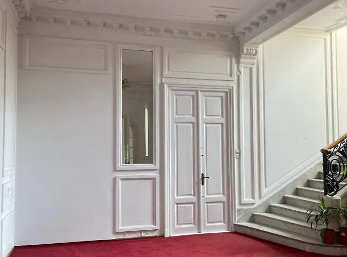 New In Berindey - Historical Center, Universitate Βουκουρέστι