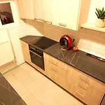 New In Berindey - Historical Center, Universitate Бухарест