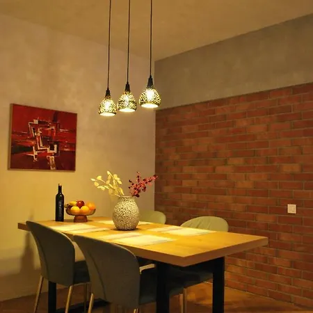 Berindey French Villa, City Center, Bucharest Apartment *
