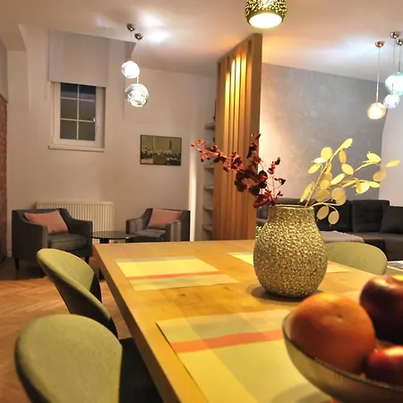 New In Berindey - Historical Center, Universitate Apartman Bukarest