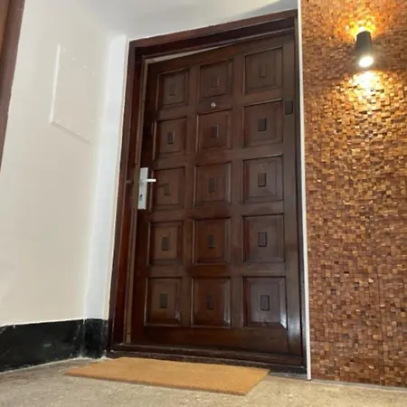 New In Berindey - Historical Center, Universitate Бухарест