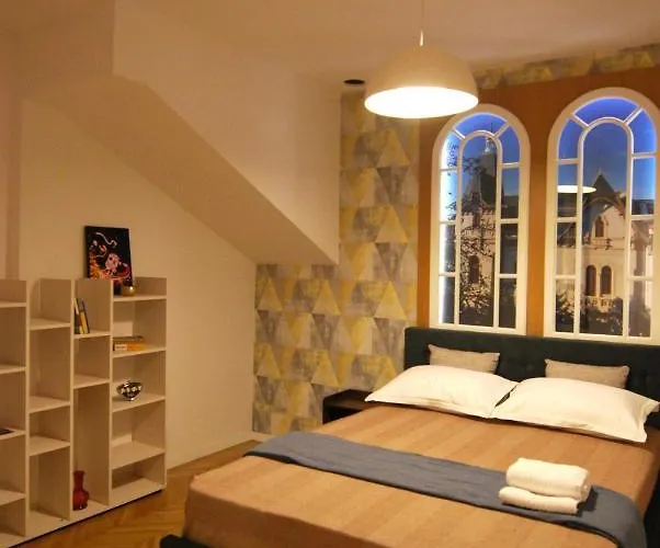 New In Berindey - Historical Center, Universitate